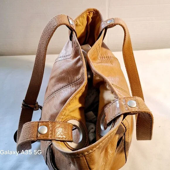 Fossil Tan Leather Shoulder Bag With Grommet Details & Key Charm Boho Cozy - Picture 5 of 14